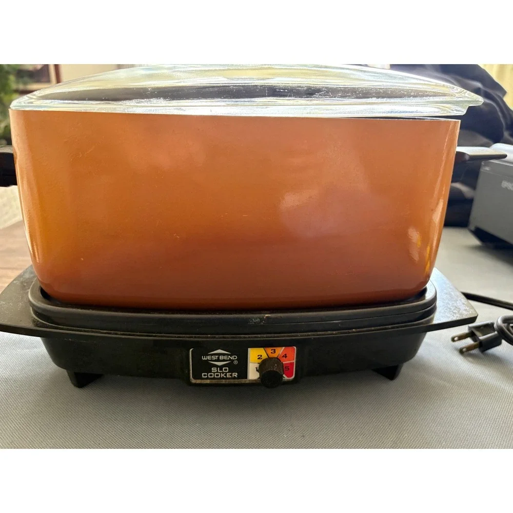 Vintage West Bend Slo-Cooker Orange Ombre Electric Slow Cooker with Glass Lid